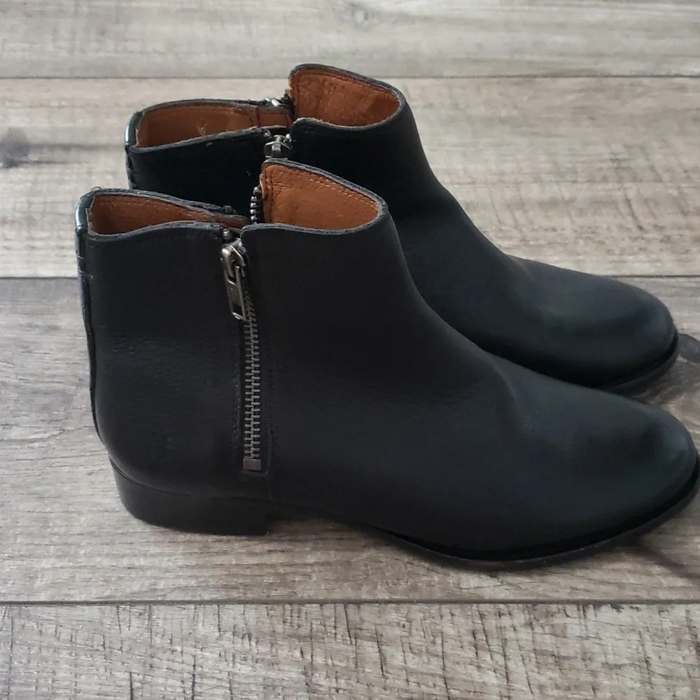 FRYE Black Carly Double Zip Back Ankle Boots